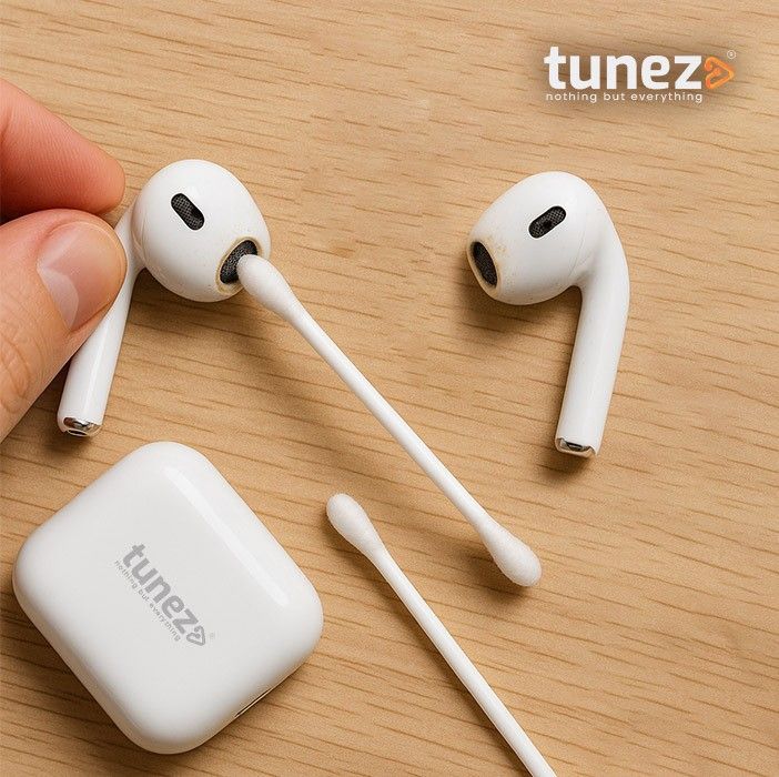 Cleaning earphones with cotton